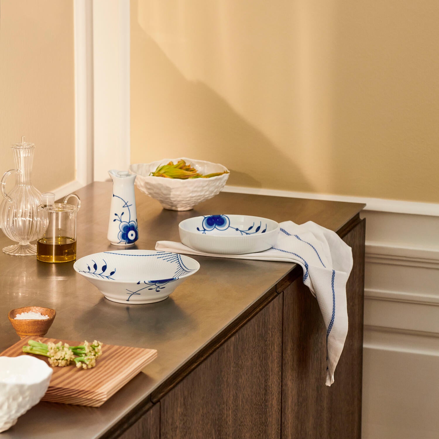 Blå Mega Riflet olie- og eddikeflaske - H13,7 cm.